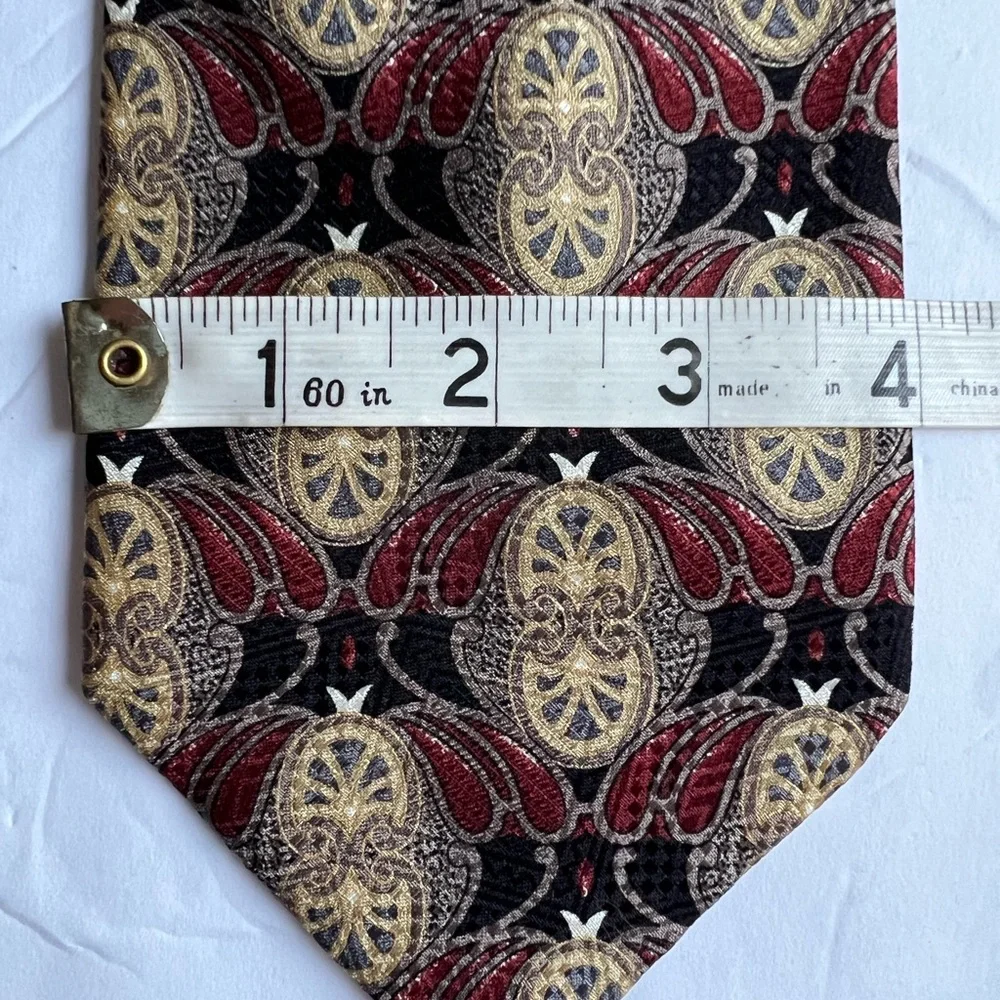 Pavia Men’s tie made in Italy 100% silk necktie black red gold paisley geometric